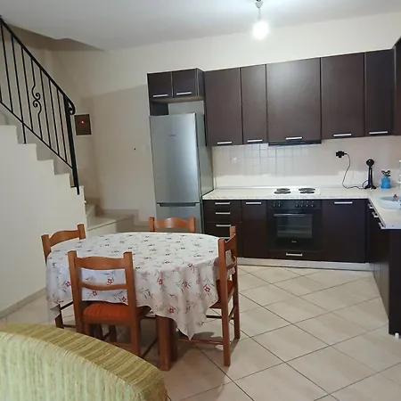 Autonomous Maisonette * Nikiti (Sithonia)