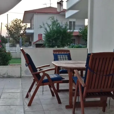 Holiday home Autonomous Maisonette